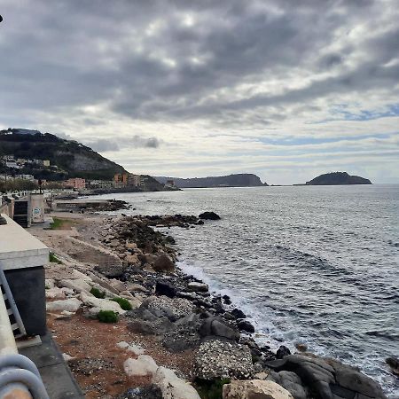 Lungomare Bed and Breakfast Pozzuoli Eksteriør billede