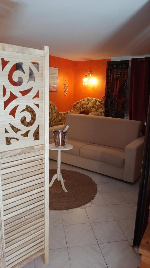 Lungomare Bed and Breakfast Pozzuoli Værelse billede